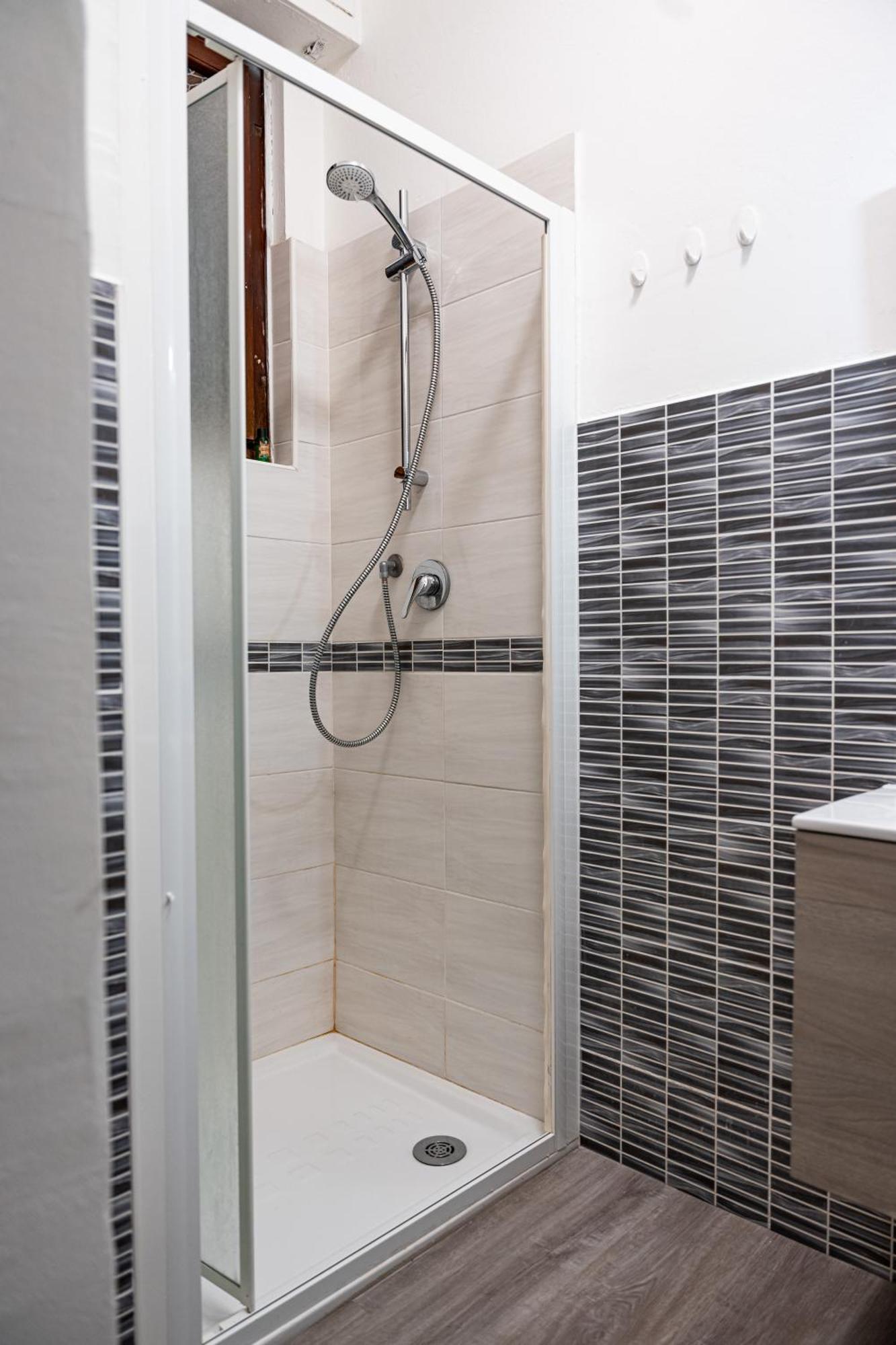 Florence Rooms Novella Luaran gambar