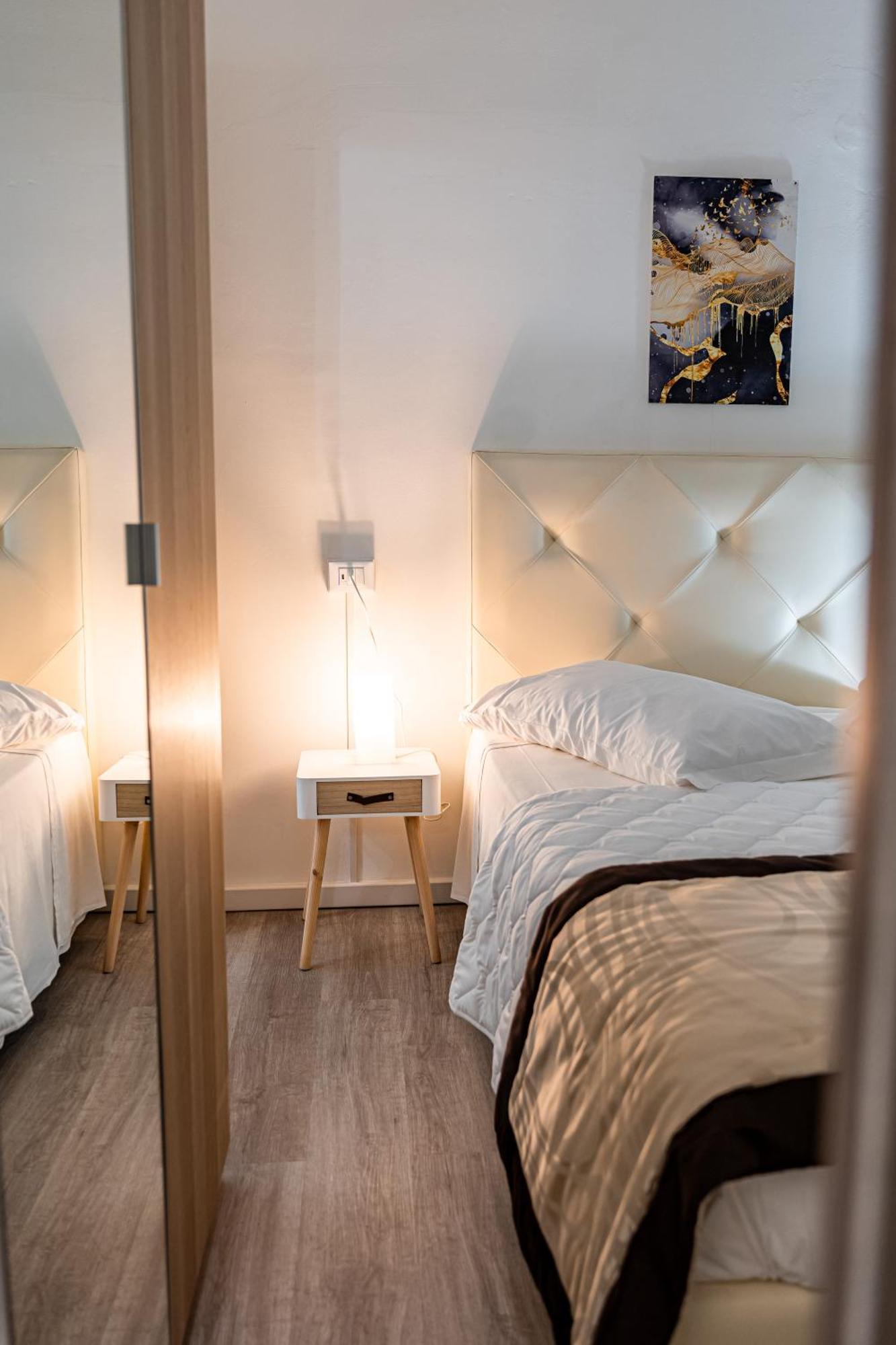 Florence Rooms Novella Luaran gambar