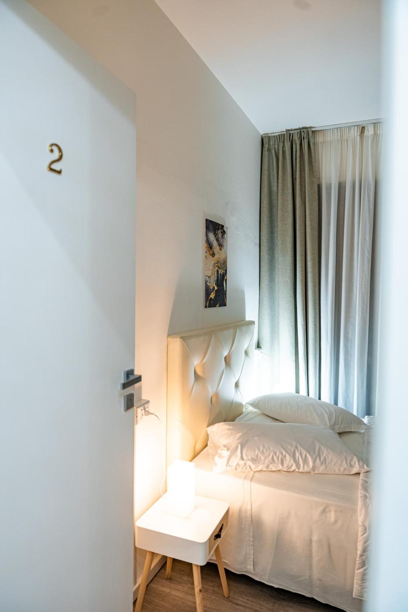 Florence Rooms Novella Luaran gambar